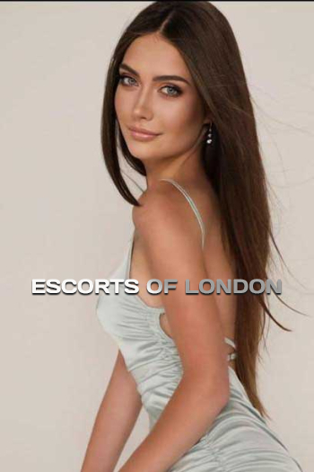  Exclusive Brown haired London escort Esenia is 5’8
